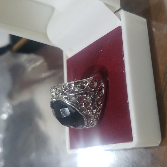 Ring size 6.5 Black - Picture 5 of 9